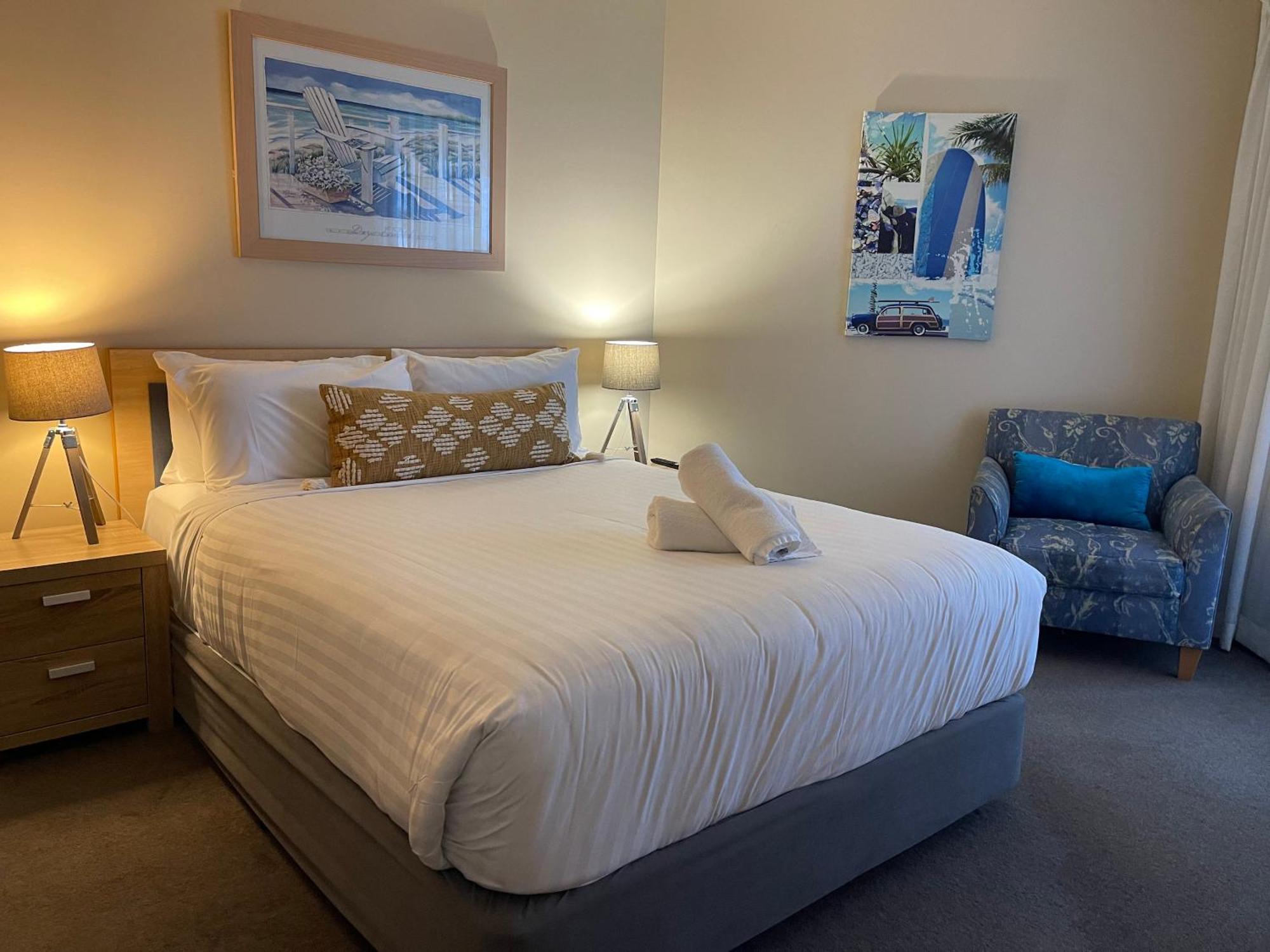 Boathouse Resort Тий Гардънс Екстериор снимка